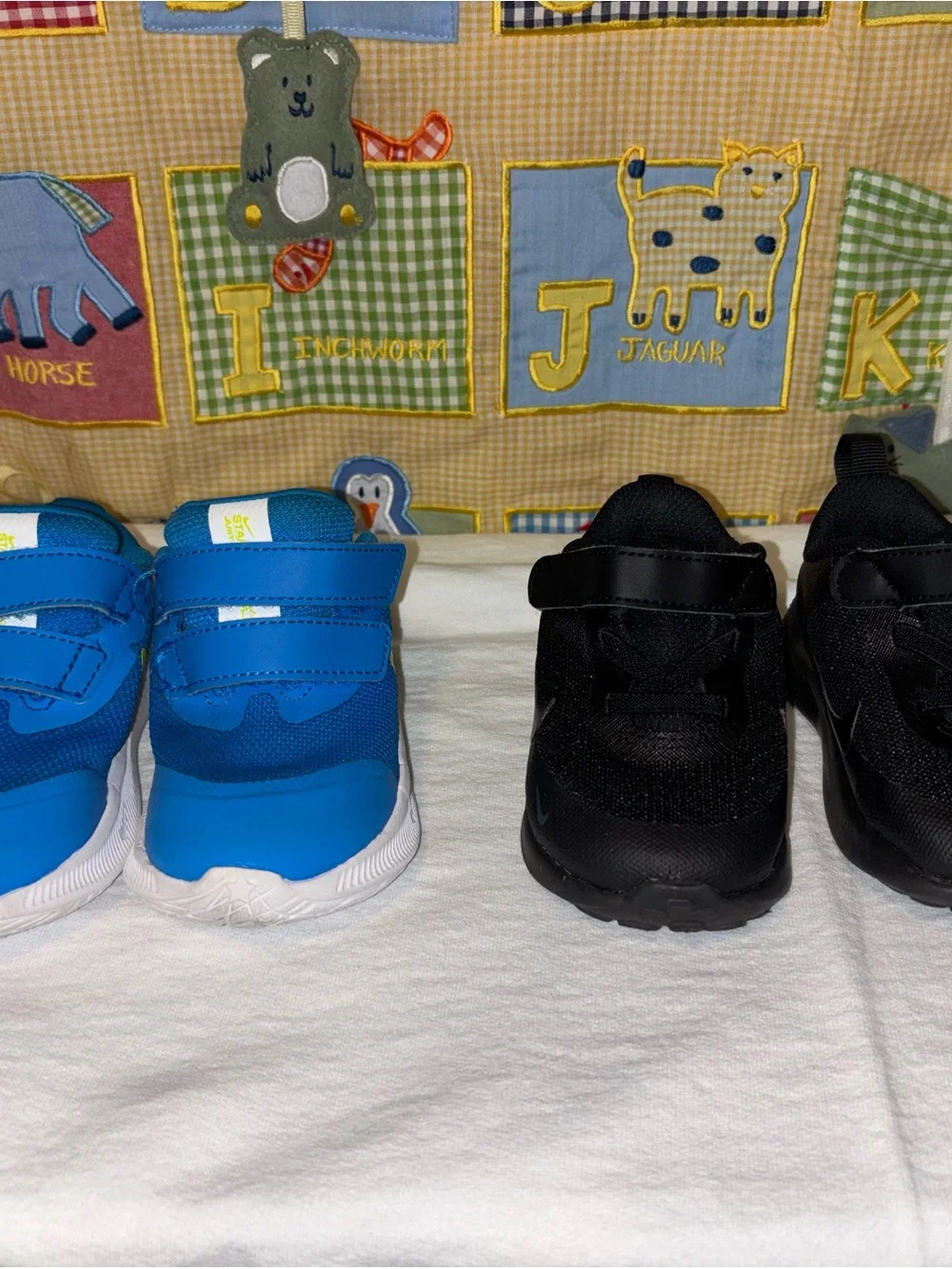 Nike Kids Velcro Sneakers in Blue and Black
